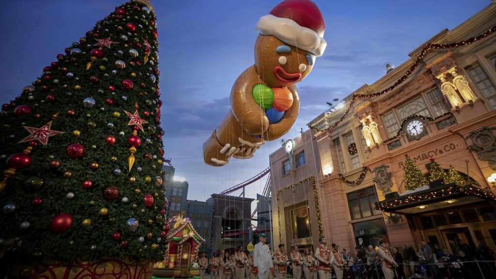 Holidays at Universal Orlando: A Resort-Wide Winter Celebration